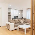 Splendido Trilocale A Milano: Comfort E Stile