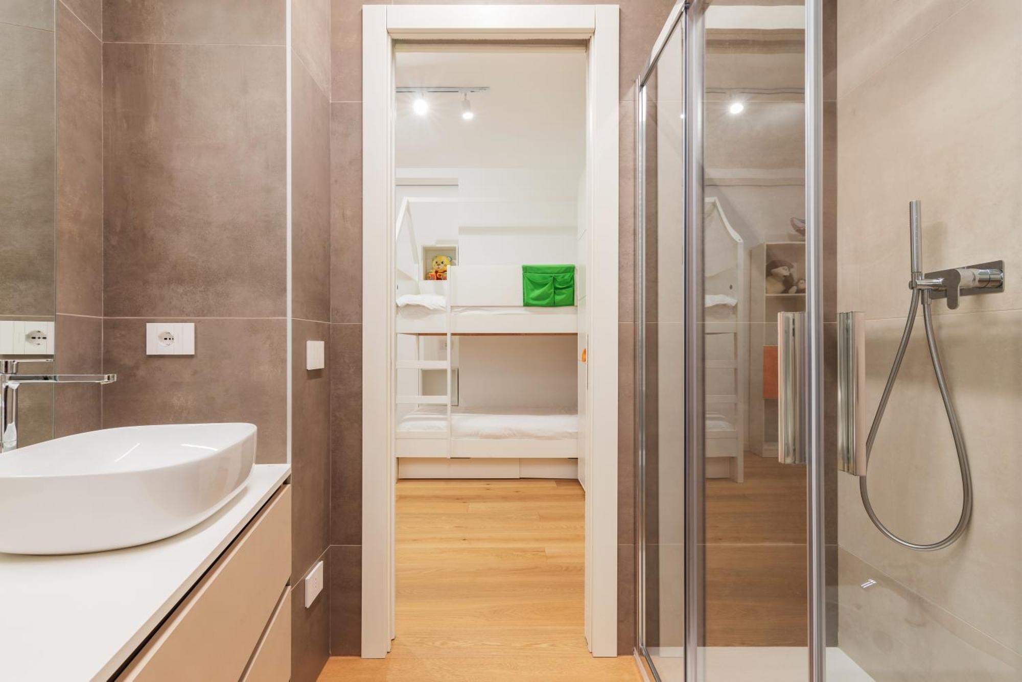 Splendido Trilocale A Milano: Comfort E Stile